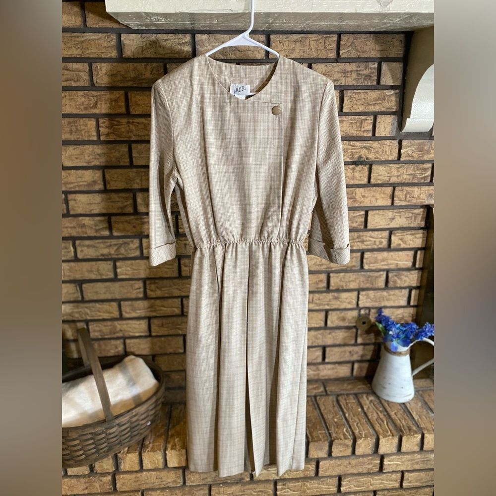 Vintage khaki dress